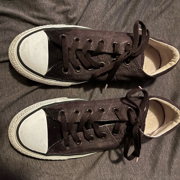 Dark purple/eggplant purple women’s converse - Picture 1 of 10